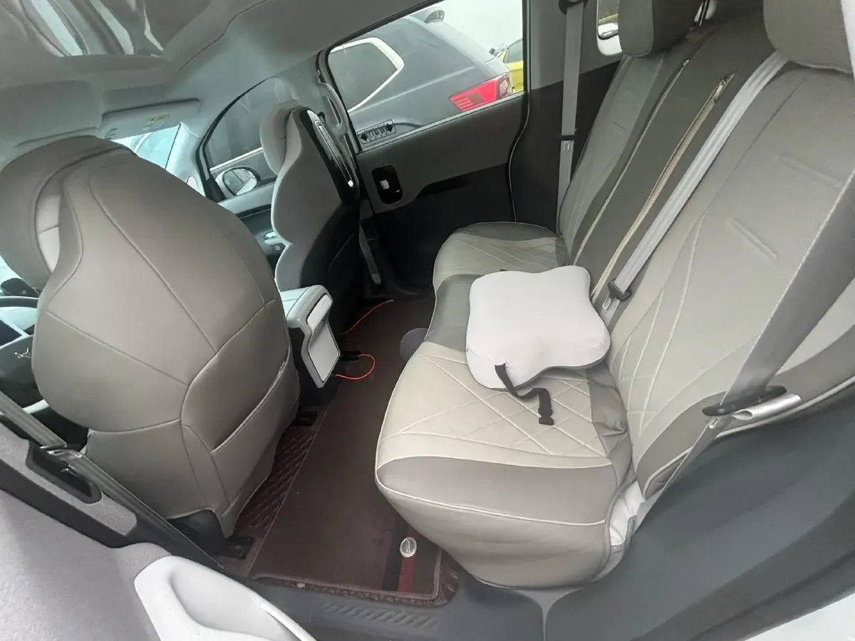 2024 ARCFOX KAOLA S BEV 58.8KWH,autocango,china used car exporter,china ev exporter,chinese used car exporter,chinese used ev exporter