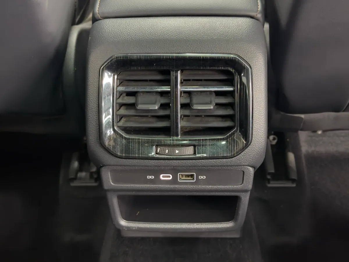 2021 Volkswagen Tharu 1.4T 150HP L4 7DCT,autocango,china used car exporter,china ev exporter,chinese used car exporter,chinese used ev exporter