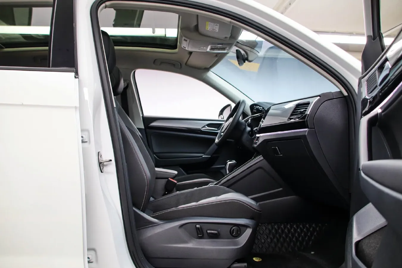 2022 Volkswagen Tayron 1.4T 150HP L4 7DCT,autocango,china used car exporter,china ev exporter,chinese used car exporter,chinese used ev exporter