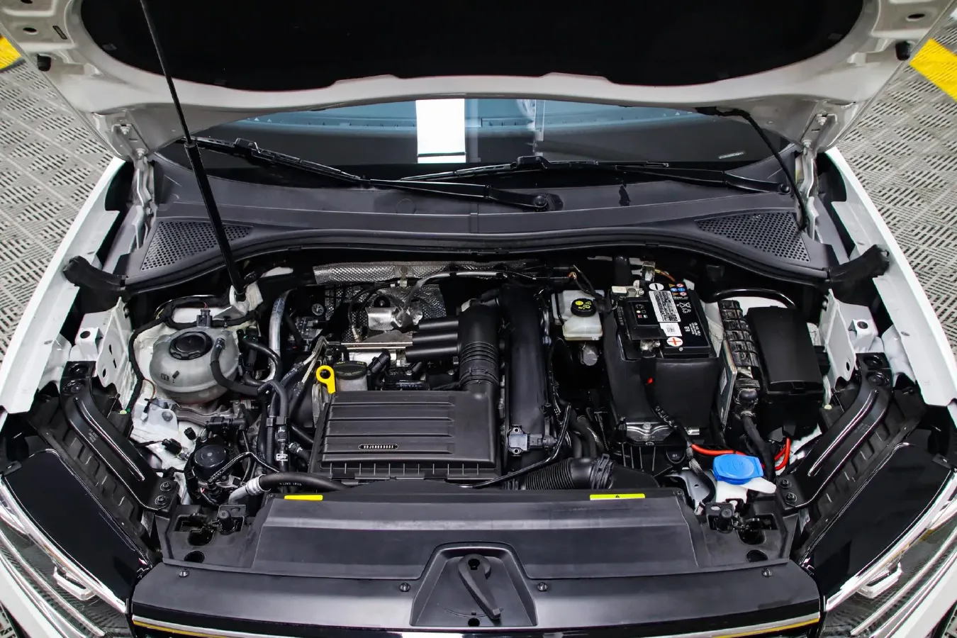 2022 Volkswagen Tayron 1.4T 150HP L4 7DCT,autocango,china used car exporter,china ev exporter,chinese used car exporter,chinese used ev exporter