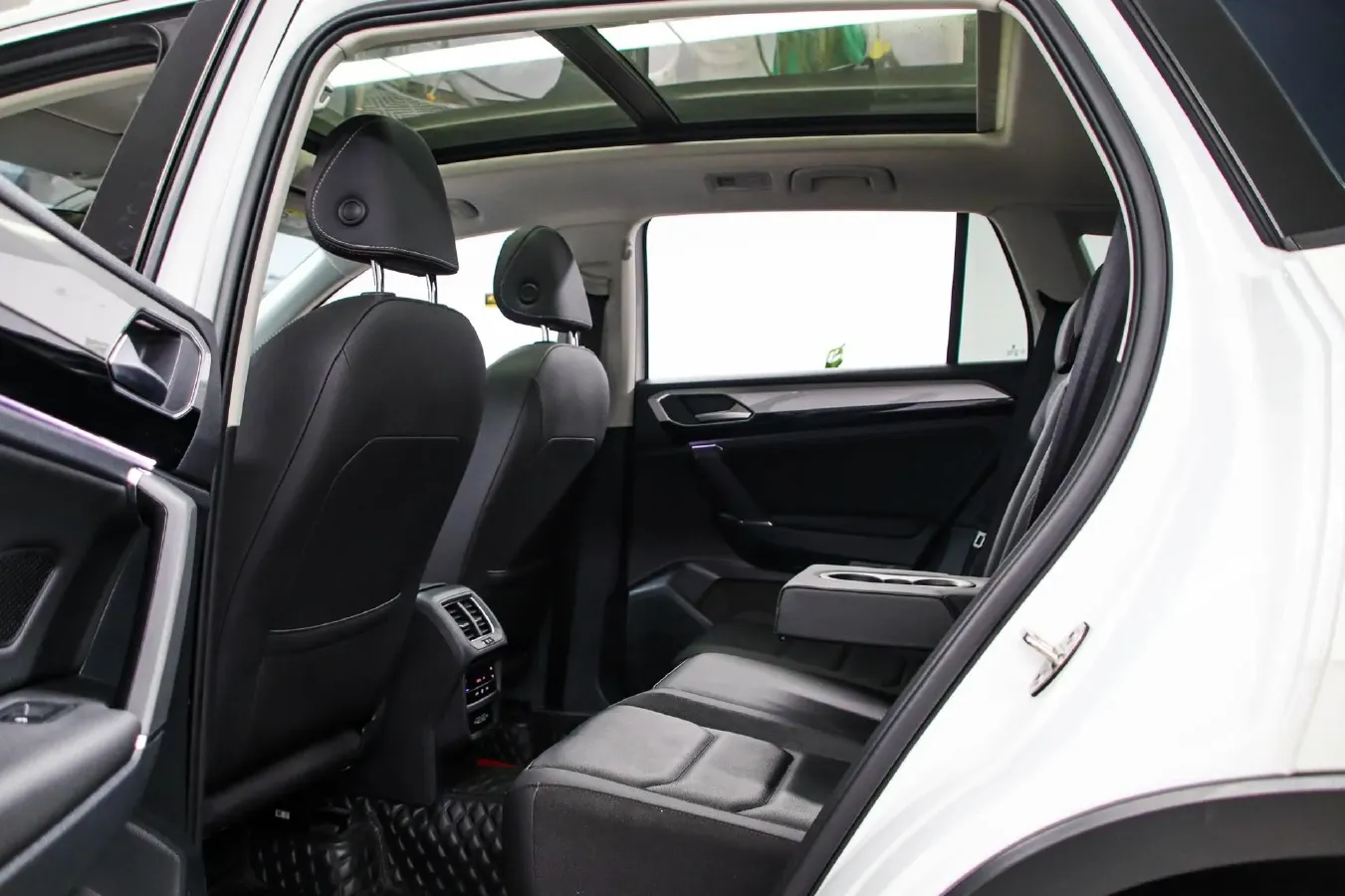 2022 Volkswagen Tayron 1.4T 150HP L4 7DCT,autocango,china used car exporter,china ev exporter,chinese used car exporter,chinese used ev exporter