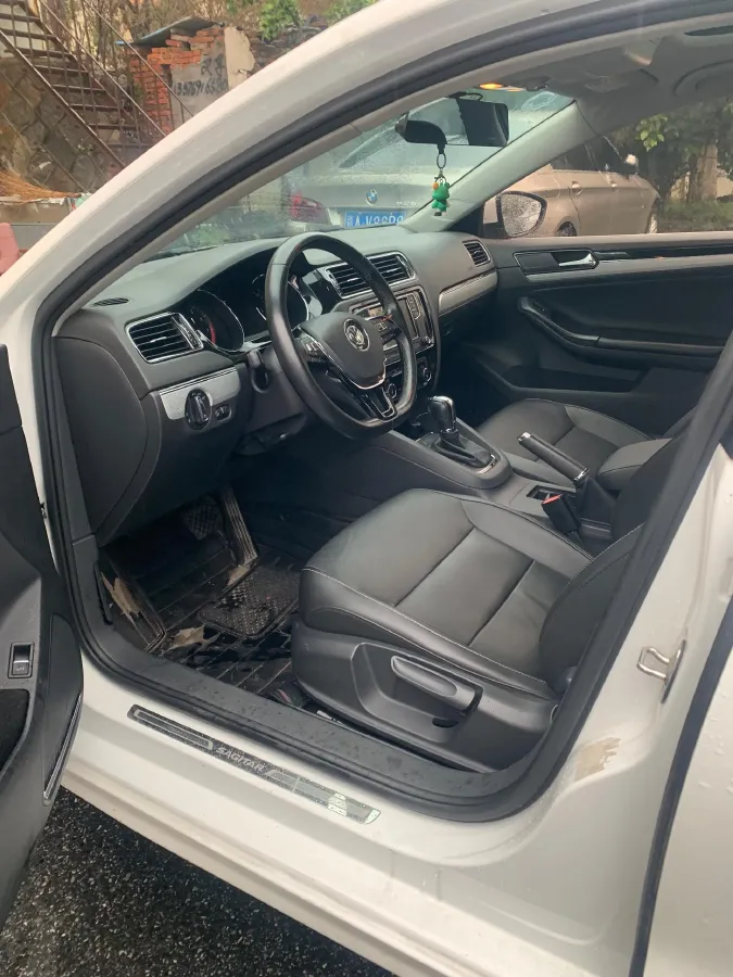 2017 Volkswagen Sagitar 1.2T 110HP L4 7DCT,autocango,china used car exporter,china ev exporter,chinese used car exporter,chinese used ev exporter