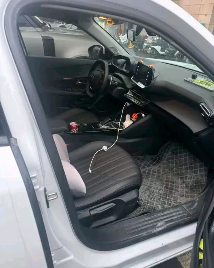 2022 Peugeot 2008 1.2T 136HP L3 6DCT,autocango,china used car exporter,china ev exporter,chinese used car exporter,chinese used ev exporter