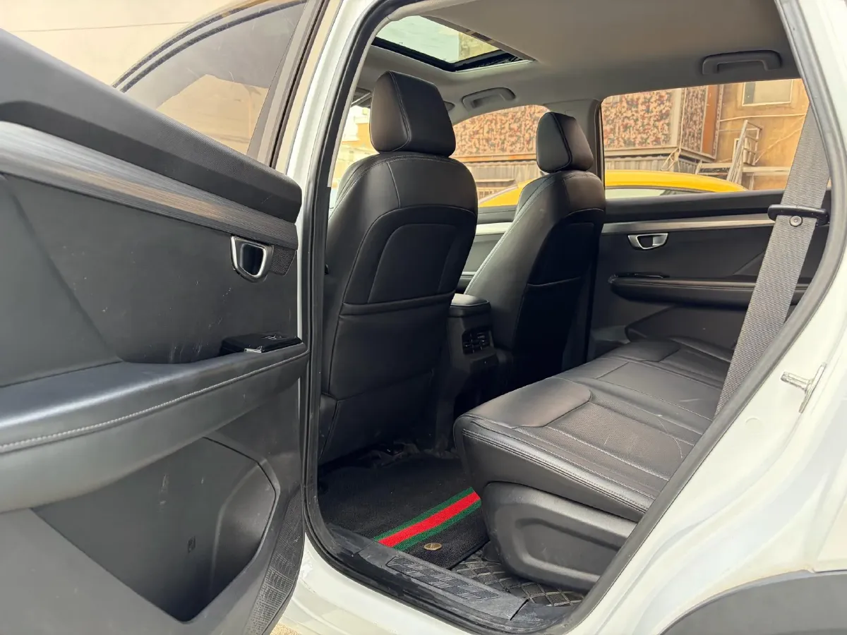 2021 WuLing XingChen 1.5T 147HP L4 CVT,autocango,china used car exporter,china ev exporter,chinese used car exporter,chinese used ev exporter