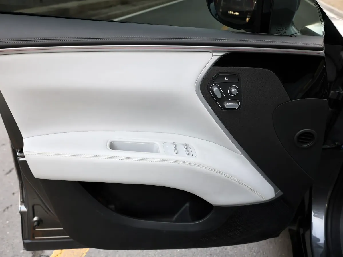 2023 Avatr 11 BEV 90KWH,autocango,china used car exporter,china ev exporter,chinese used car exporter,chinese used ev exporter