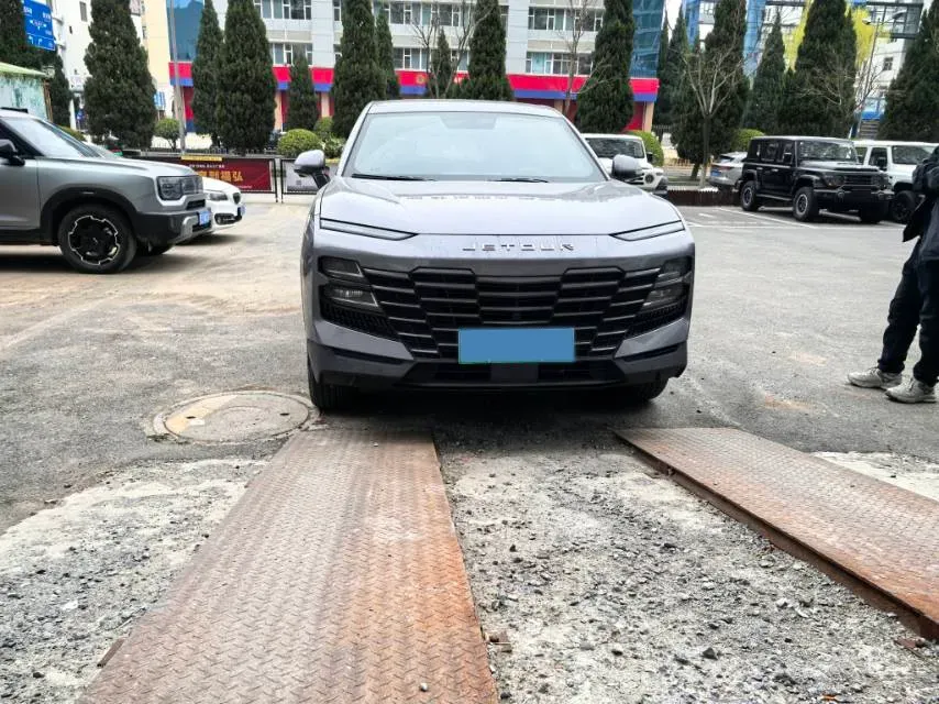 2022 Jetour DASHING i-DM 1.5T 156HP L4 3DHT PHEV 19.27KWH,autocango,china used car exporter,china ev exporter,chinese used car exporter,chinese used ev exporter