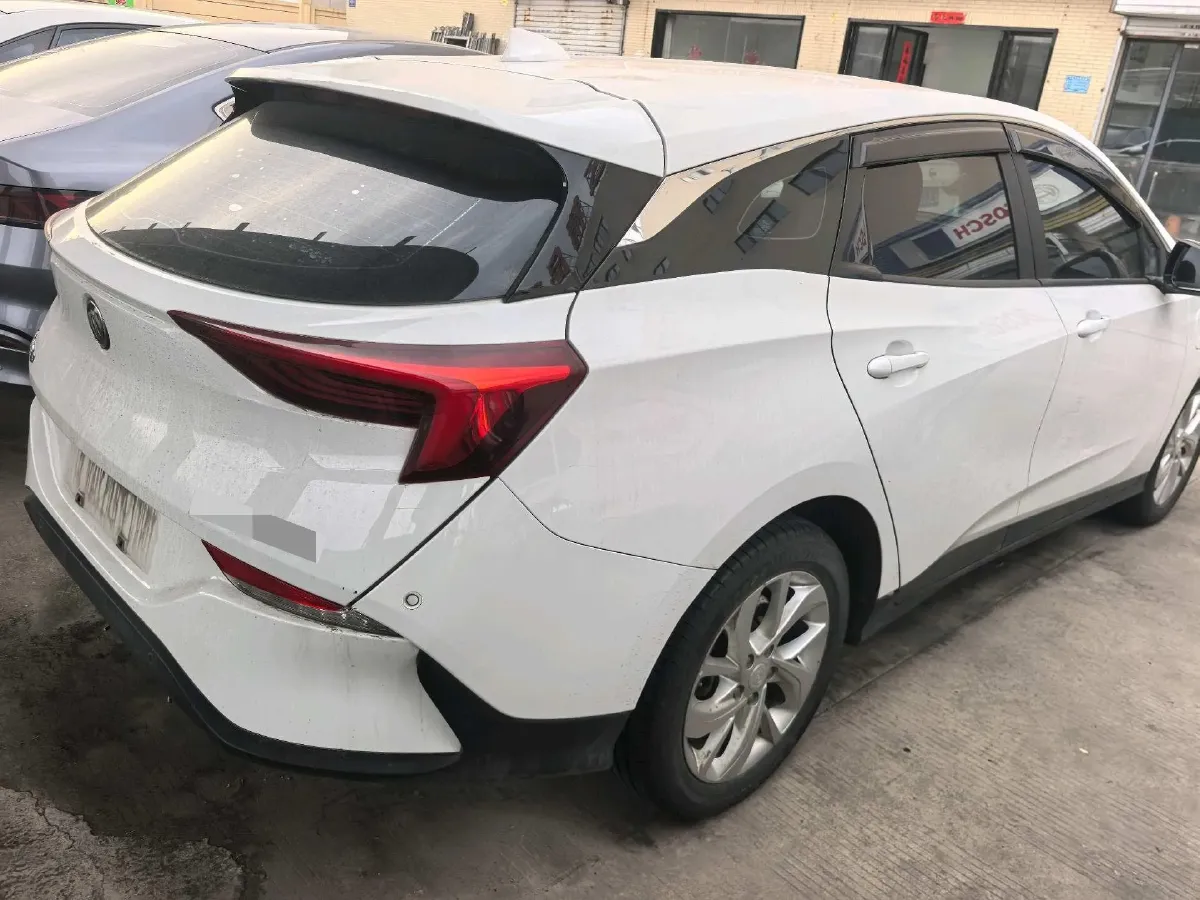 2022 Buick Velite 6 BEV 61.1KWH,autocango,china used car exporter,china ev exporter,chinese used car exporter,chinese used ev exporter