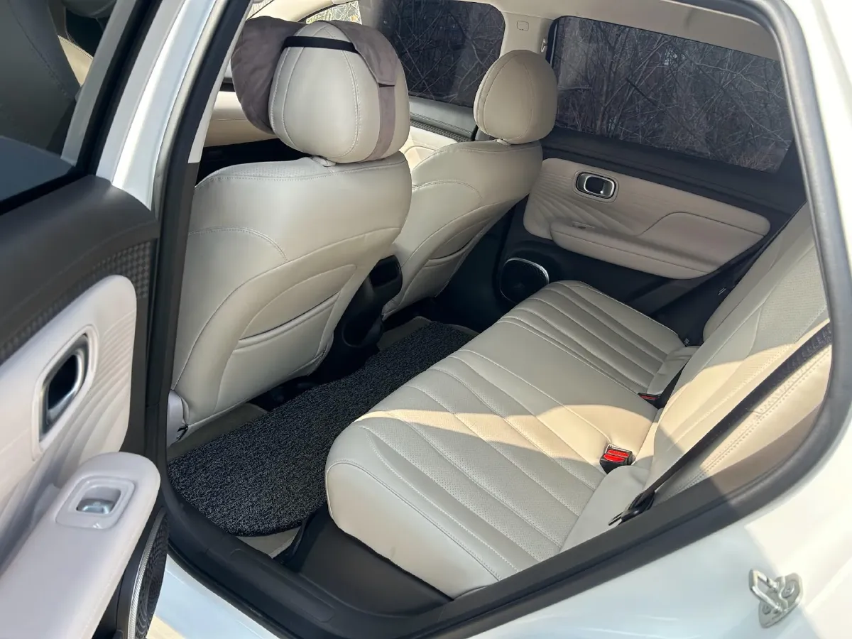 2025 Aion AION UT BEV,autocango,china used car exporter,china ev exporter,chinese used car exporter,chinese used ev exporter