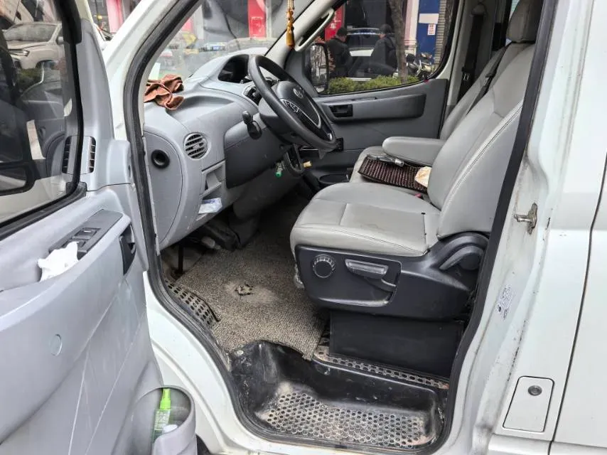 2023 MAXUS Interstellar 2.0T 163HP L4 6MT,autocango,china used car exporter,china ev exporter,chinese used car exporter,chinese used ev exporter