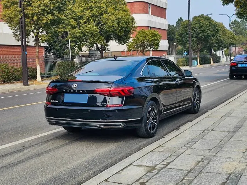 2019 Skoda Kodiak 2.0T 186HP L4 7DCT,autocango,china used car exporter,china ev exporter,chinese used car exporter,chinese used ev exporter