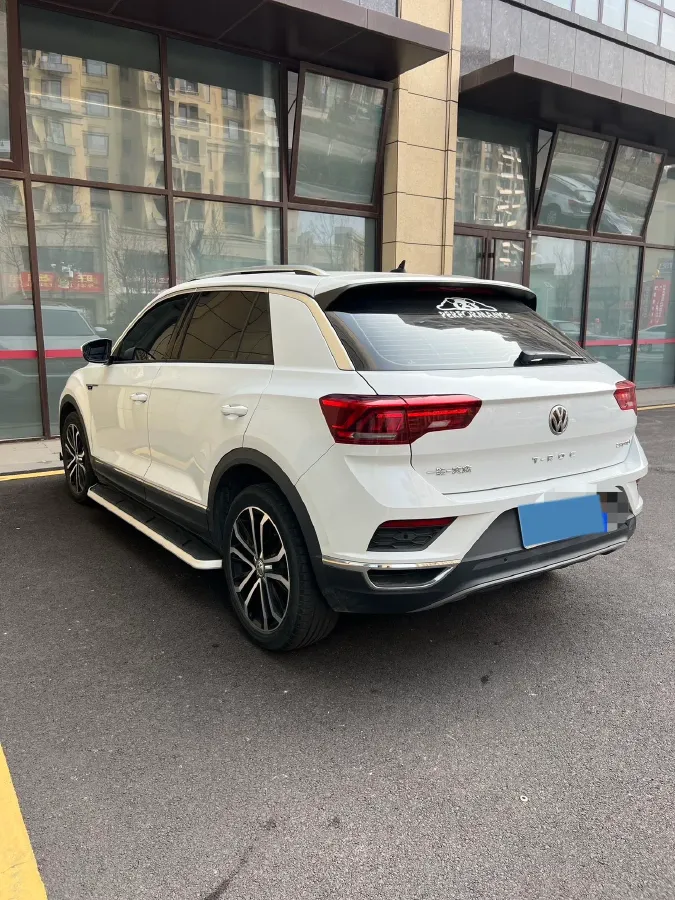2021 Volkswagen T-Roc 1.4T 150HP L4 7DCT,autocango,china used car exporter,china ev exporter,chinese used car exporter,chinese used ev exporter