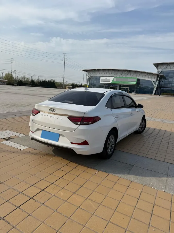 2017 Hyundai Celesta 1.6L 123HP L4 6AT,autocango,china used car exporter,china ev exporter,chinese used car exporter,chinese used ev exporter