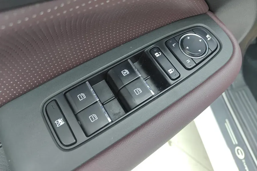 2023 GAC Trumpchi M6 1.5T 177HP L4 7DCT,autocango,china used car exporter,china ev exporter,chinese used car exporter,chinese used ev exporter