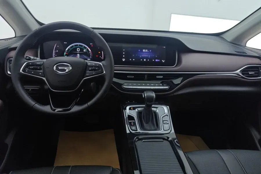 2023 GAC Trumpchi M6 1.5T 177HP L4 7DCT,autocango,china used car exporter,china ev exporter,chinese used car exporter,chinese used ev exporter