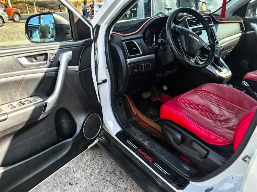 2017 Haval M6 1.5T 150HP L4 6AT,autocango,china used car exporter,china ev exporter,chinese used car exporter,chinese used ev exporter