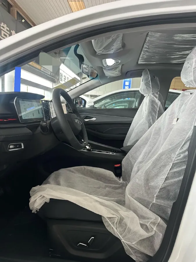 2024 Geely Binray 1.5T 181HP L4 7DCT,autocango,china used car exporter,china ev exporter,chinese used car exporter,chinese used ev exporter