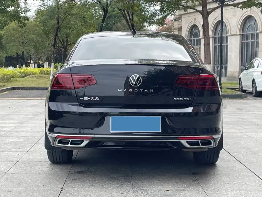2023 Volkswagen Magotan 2.0T 186HP L4 7DCT,autocango,china used car exporter,china ev exporter,chinese used car exporter,chinese used ev exporter