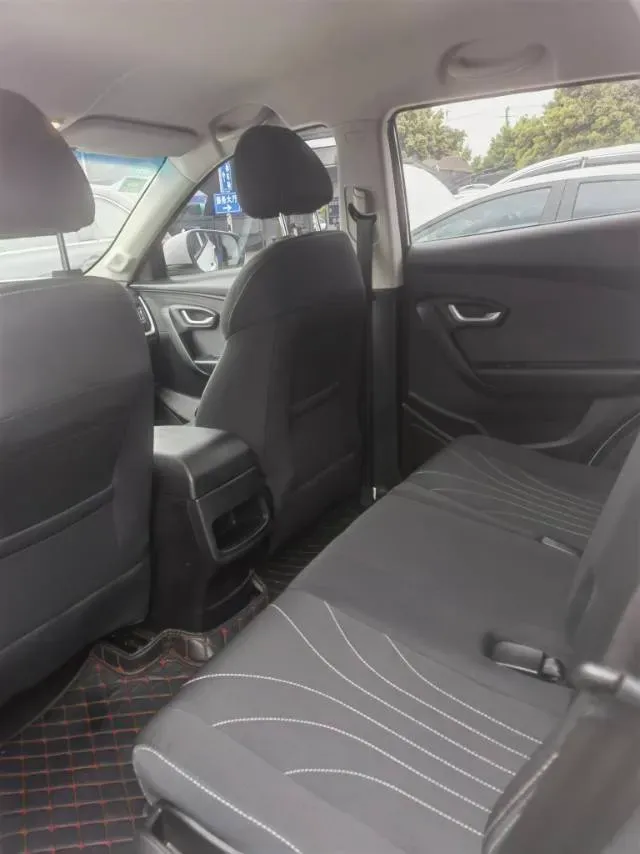 2020 Jetour X70M 1.5T 156HP L4 6MT,autocango,china used car exporter,china ev exporter,chinese used car exporter,chinese used ev exporter