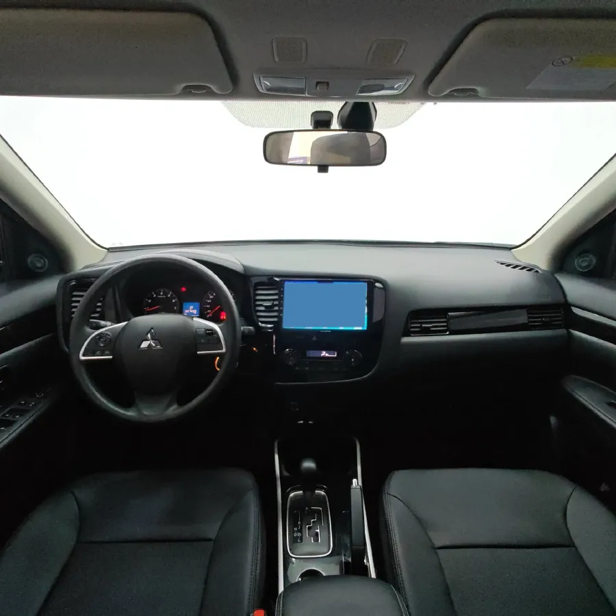 2021 Mitsubishi Outlander 2.0L 166HP L4 CVT,autocango,china used car exporter,china ev exporter,chinese used car exporter,chinese used ev exporter