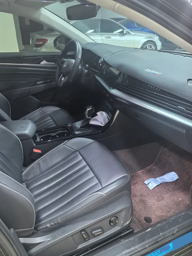 2023 Volkswagen Passat 2.0T 186HP L4 7DCT,autocango,china used car exporter,china ev exporter,chinese used car exporter,chinese used ev exporter
