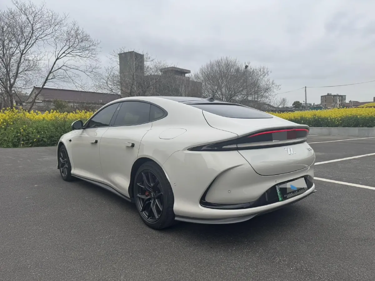 2024 IM L6 BEV 100KWH,autocango,china used car exporter,china ev exporter,chinese used car exporter,chinese used ev exporter