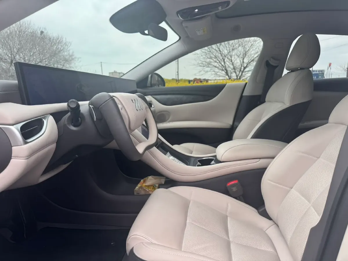 2024 IM L6 BEV 100KWH,autocango,china used car exporter,china ev exporter,chinese used car exporter,chinese used ev exporter