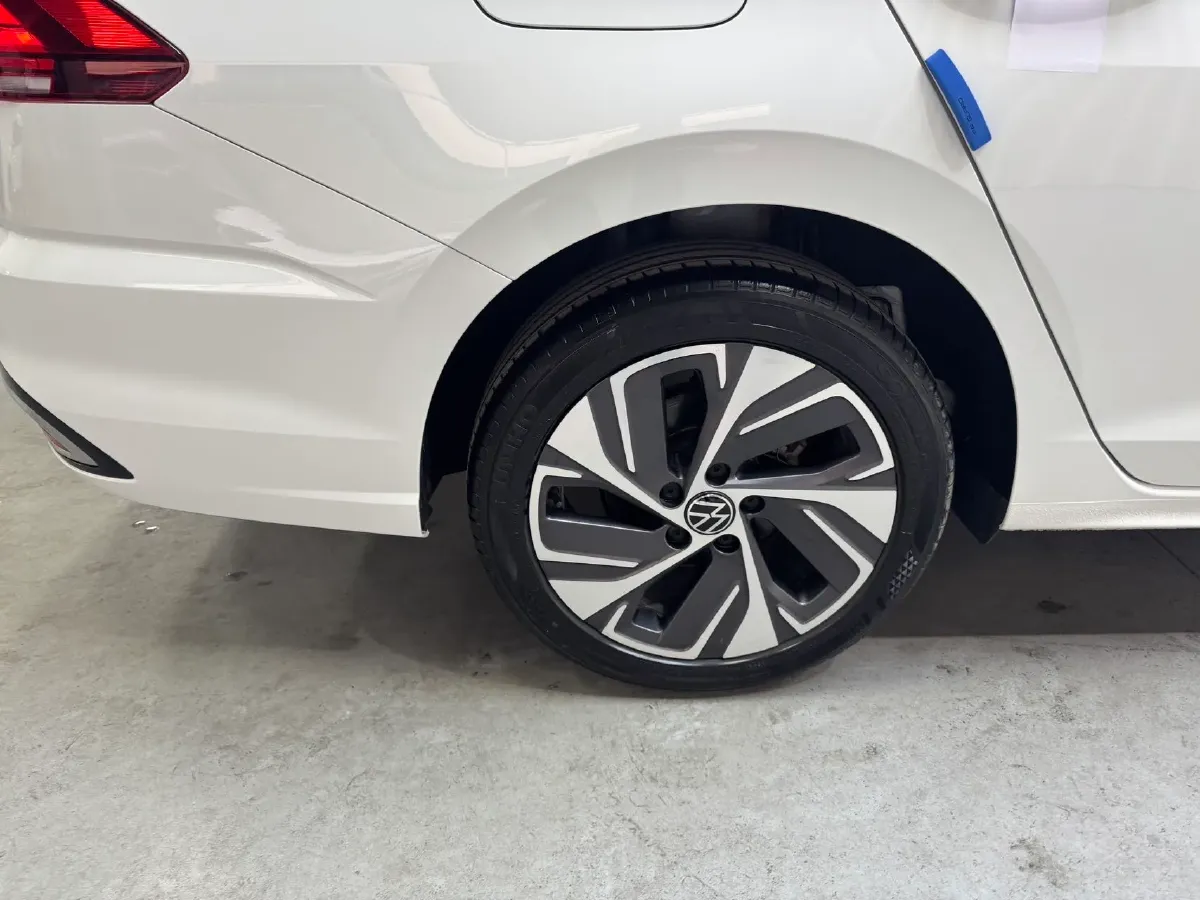 2023 Volkswagen Bora 1.2T 116HP L4 7DCT,autocango,china used car exporter,china ev exporter,chinese used car exporter,chinese used ev exporter