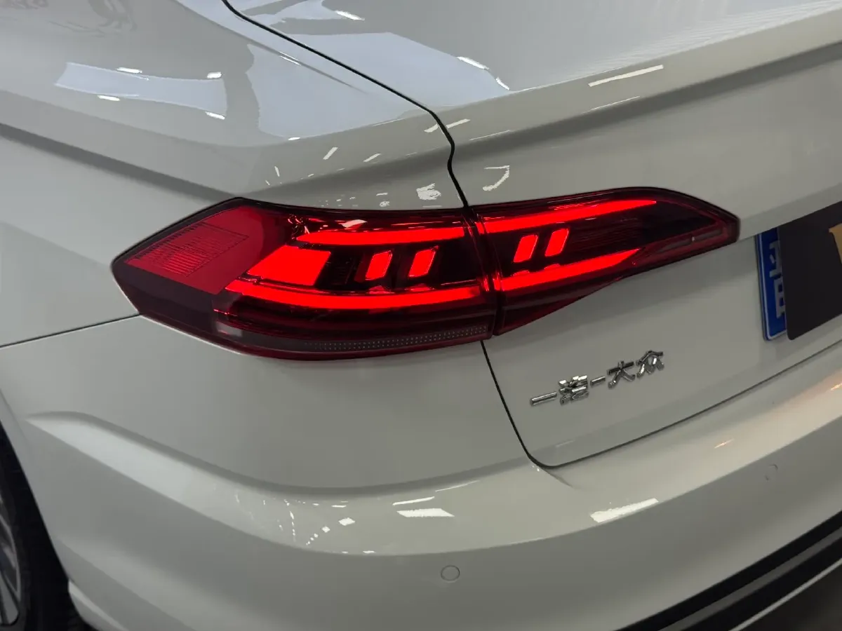 2023 Volkswagen Bora 1.2T 116HP L4 7DCT,autocango,china used car exporter,china ev exporter,chinese used car exporter,chinese used ev exporter