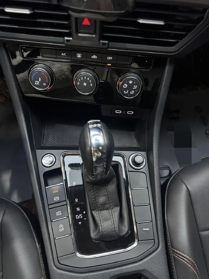 2023 Volkswagen Bora 1.2T 116HP L4 7DCT,autocango,china used car exporter,china ev exporter,chinese used car exporter,chinese used ev exporter