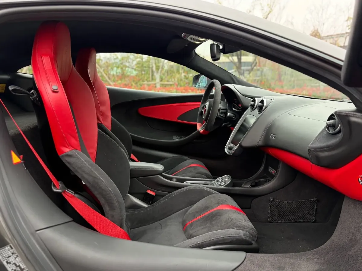 2015 McLaren 570 3.8T 570HP V8 7DCT,autocango,china used car exporter,china ev exporter,chinese used car exporter,chinese used ev exporter