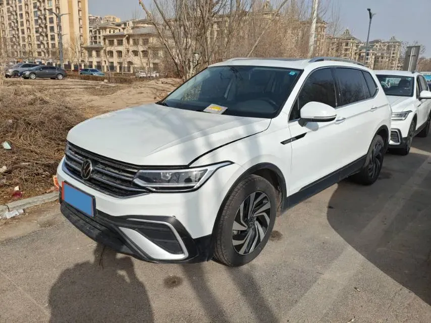 2023 Volkswagen Tiguan L 1.5T 160HP L4 7DCT,autocango,china used car exporter,china ev exporter,chinese used car exporter,chinese used ev exporter
