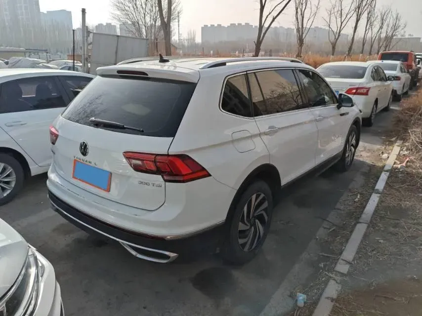 2023 Volkswagen Tiguan L 1.5T 160HP L4 7DCT,autocango,china used car exporter,china ev exporter,chinese used car exporter,chinese used ev exporter