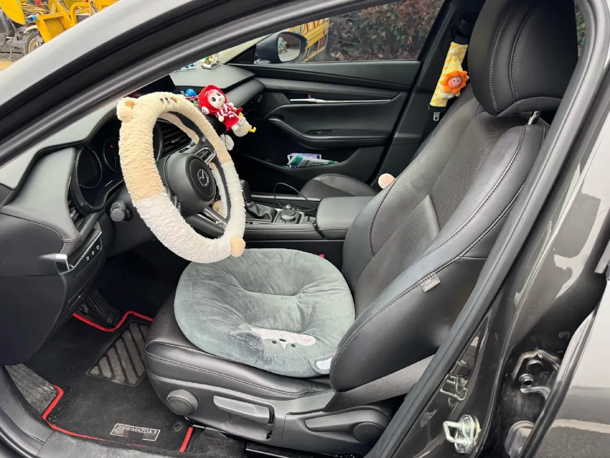 2021 Mazda 3 Axela 2.0L 158HP L4 6AT,autocango,china used car exporter,china ev exporter,chinese used car exporter,chinese used ev exporter