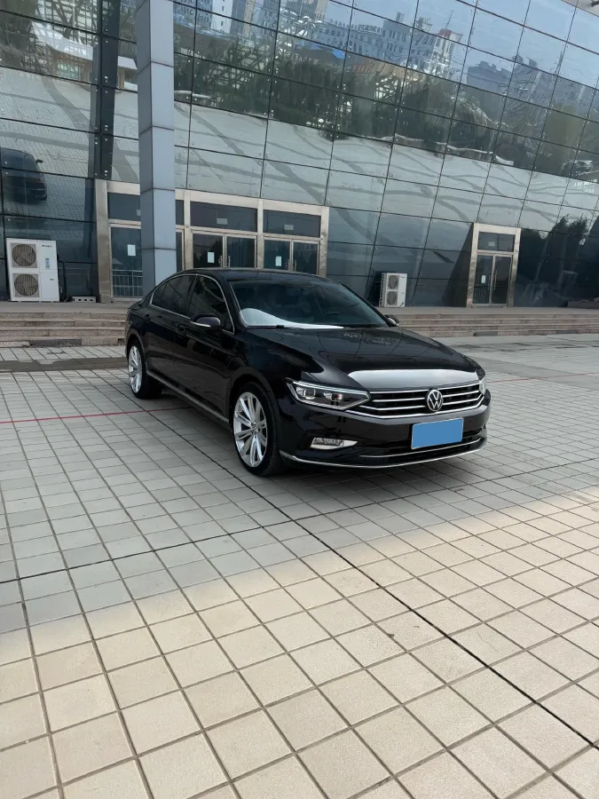 2020 Volkswagen Magotan 1.4T 150HP L4 7DCT,autocango,china used car exporter,china ev exporter,chinese used car exporter,chinese used ev exporter