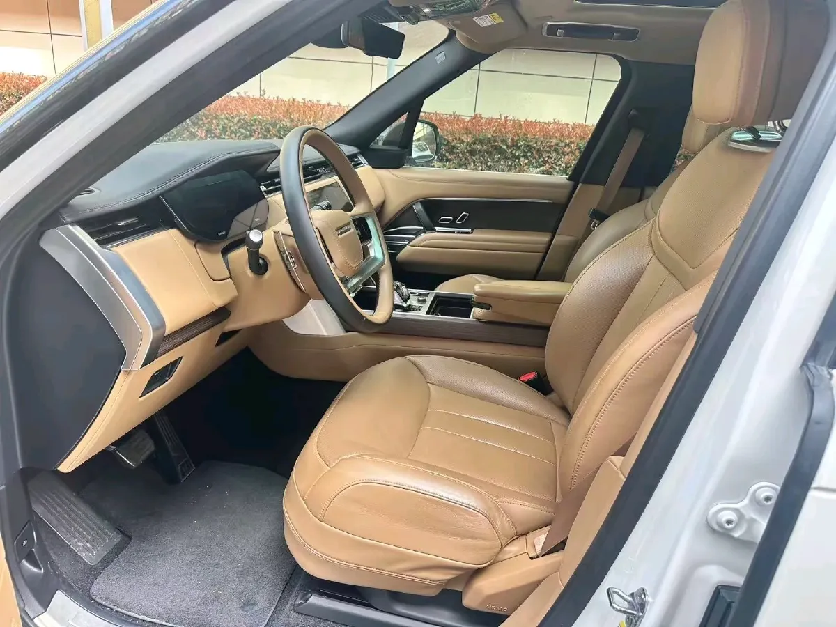 2023 Land Rover Range Rover 3.0T 400HP L6 8AT,autocango,china used car exporter,china ev exporter,chinese used car exporter,chinese used ev exporter