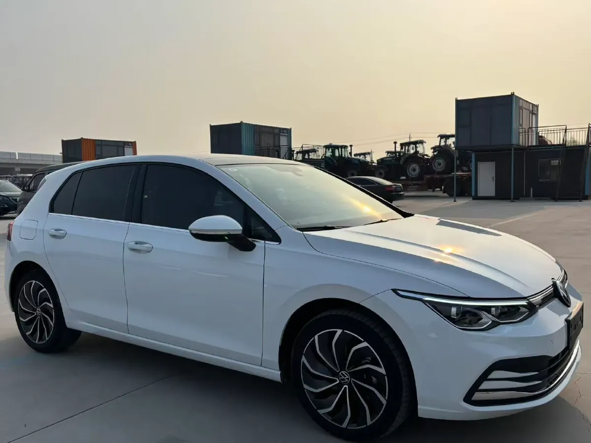 2023 Volkswagen Golf 1.4T 150HP L4 7DCT,autocango,china used car exporter,china ev exporter,chinese used car exporter,chinese used ev exporter