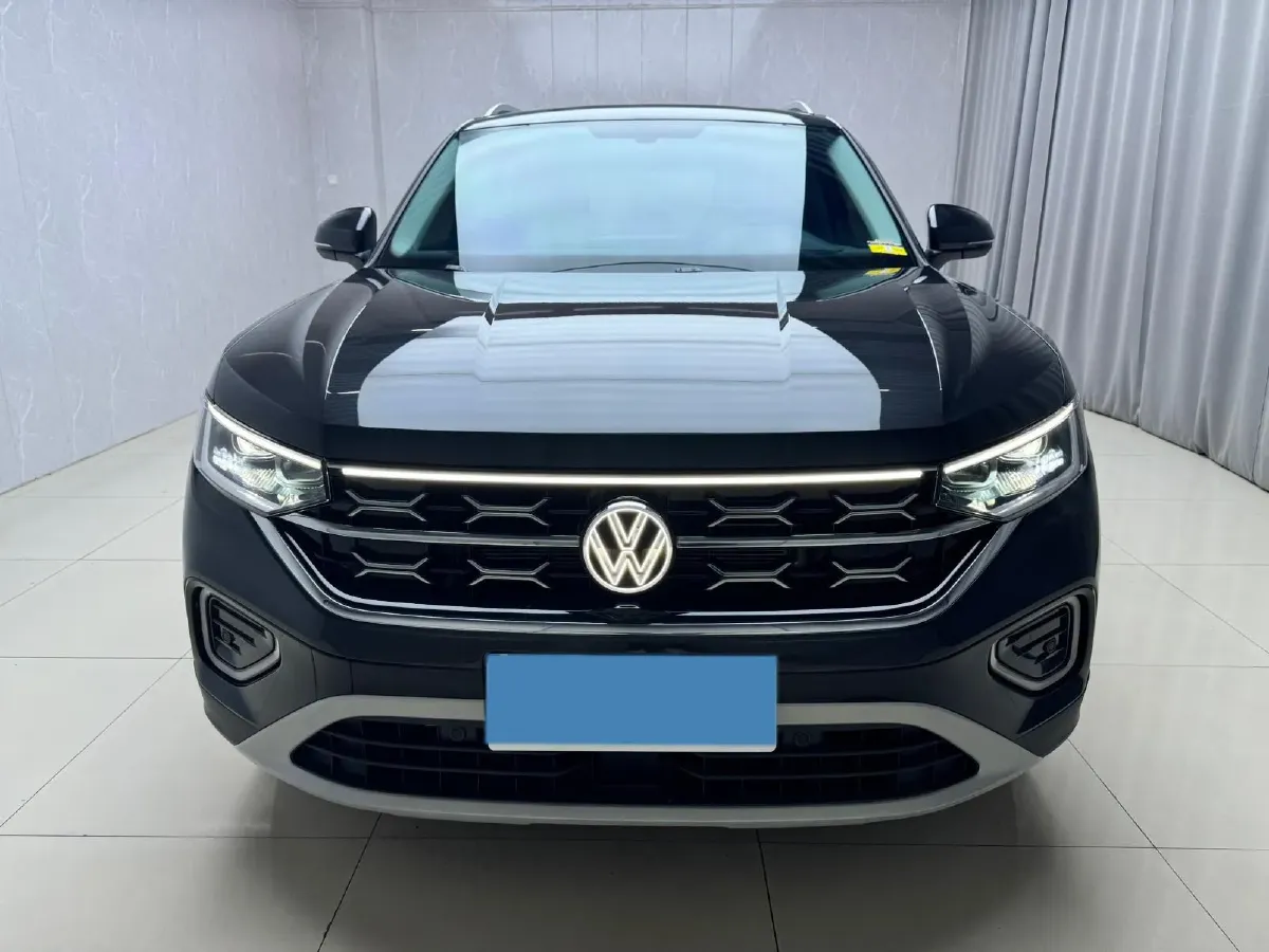 2025 Volkswagen Tayron 2.0T 186HP L4 7DCT,autocango,china used car exporter,china ev exporter,chinese used car exporter,chinese used ev exporter
