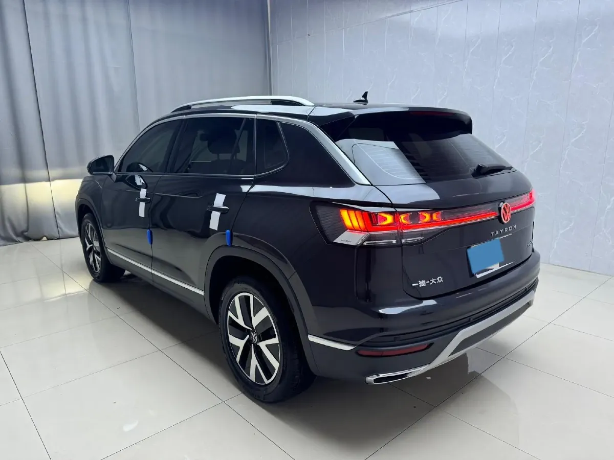 2025 Volkswagen Tayron 2.0T 186HP L4 7DCT,autocango,china used car exporter,china ev exporter,chinese used car exporter,chinese used ev exporter