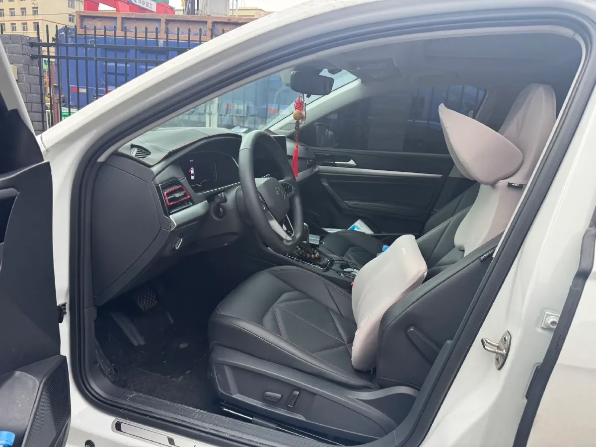 2024 Volkswagen Lavida 1.5T 160HP L4 7DCT,autocango,china used car exporter,china ev exporter,chinese used car exporter,chinese used ev exporter