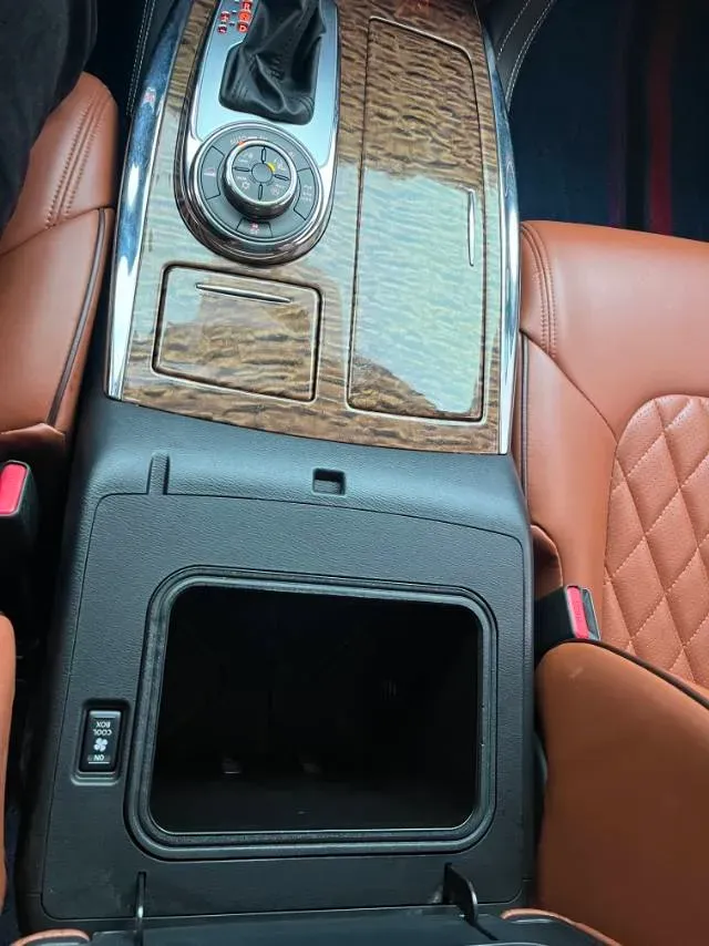 2018 Nissan Patrol 4.0L 279HP V6 7AT,autocango,china used car exporter,china ev exporter,chinese used car exporter,chinese used ev exporter