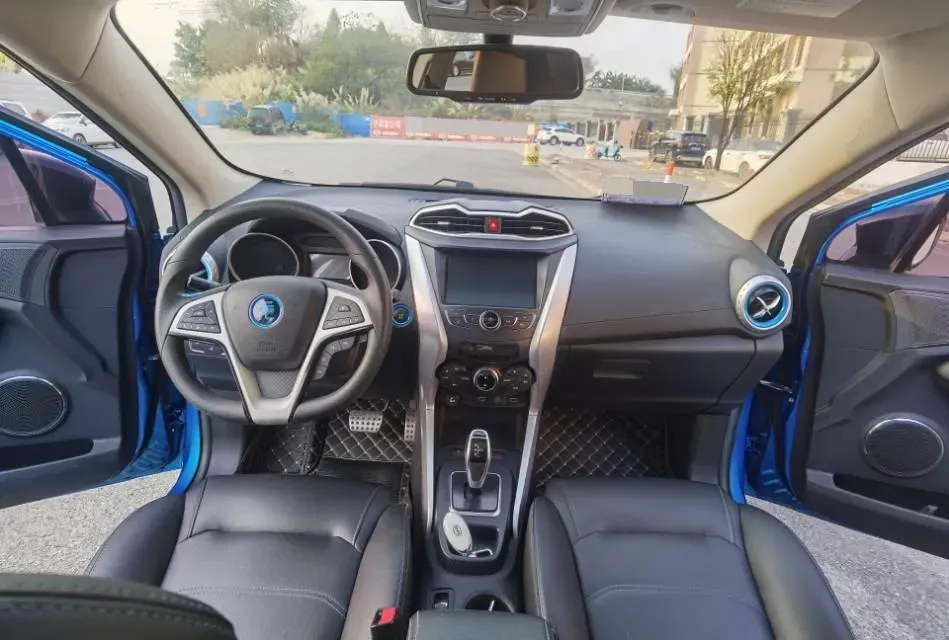 2018 BYD Yuan BEV 42KWH,autocango,china used car exporter,china ev exporter,chinese used car exporter,chinese used ev exporter