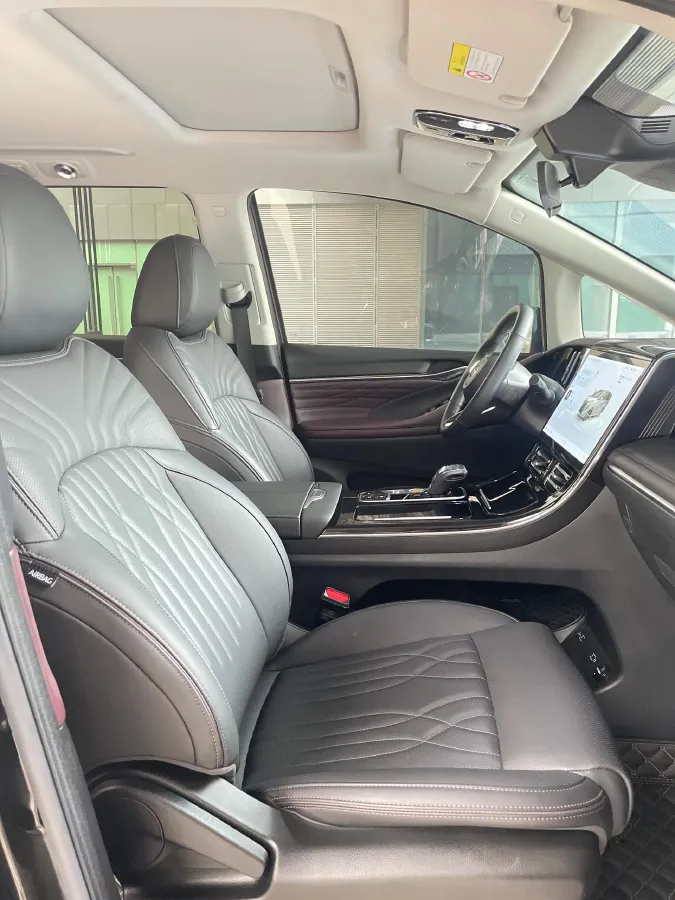 2023 GAC Trumpchi M8 2.0T 252HP L4 8AT,autocango,china used car exporter,china ev exporter,chinese used car exporter,chinese used ev exporter