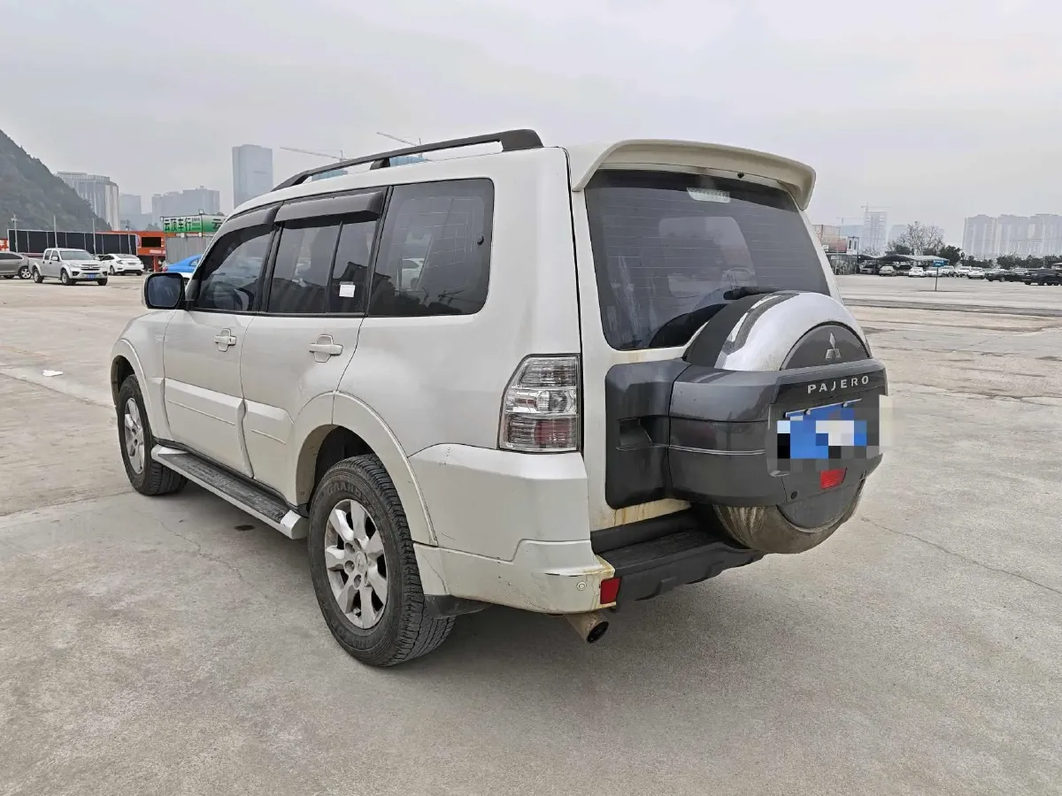 2018 Mitsubishi Pajero 3.0L 174HP V6 5AT,autocango,china used car exporter,china ev exporter,chinese used car exporter,chinese used ev exporter
