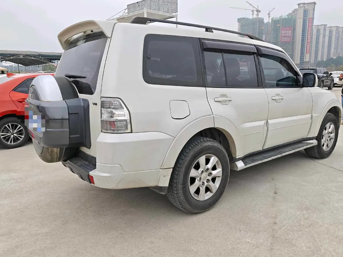 2018 Mitsubishi Pajero 3.0L 174HP V6 5AT,autocango,china used car exporter,china ev exporter,chinese used car exporter,chinese used ev exporter