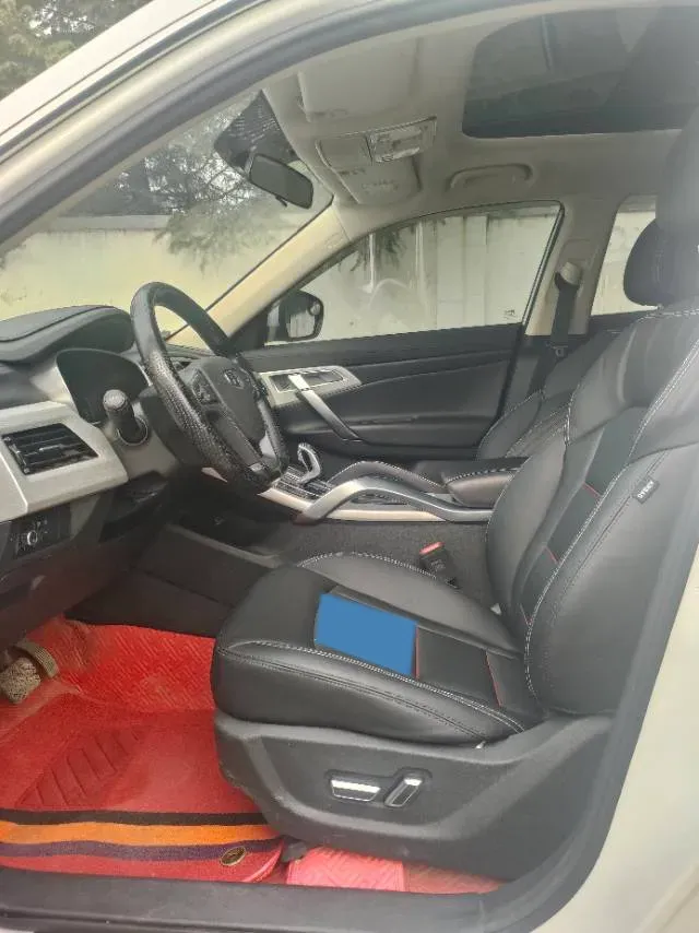 2020 Roewe i6 1.5T 169HP L4 7DCT,autocango,china used car exporter,china ev exporter,chinese used car exporter,chinese used ev exporter