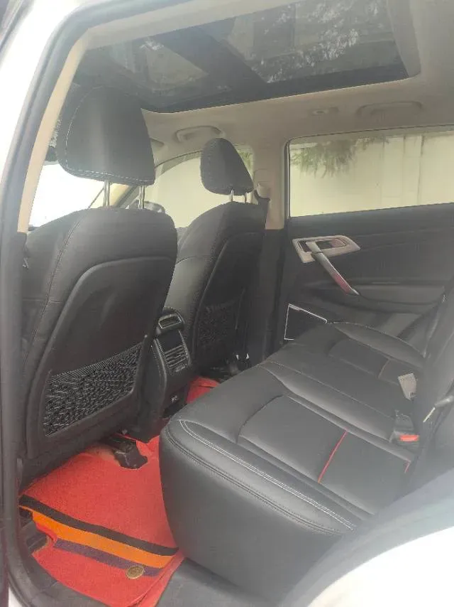 2020 Roewe i6 1.5T 169HP L4 7DCT,autocango,china used car exporter,china ev exporter,chinese used car exporter,chinese used ev exporter