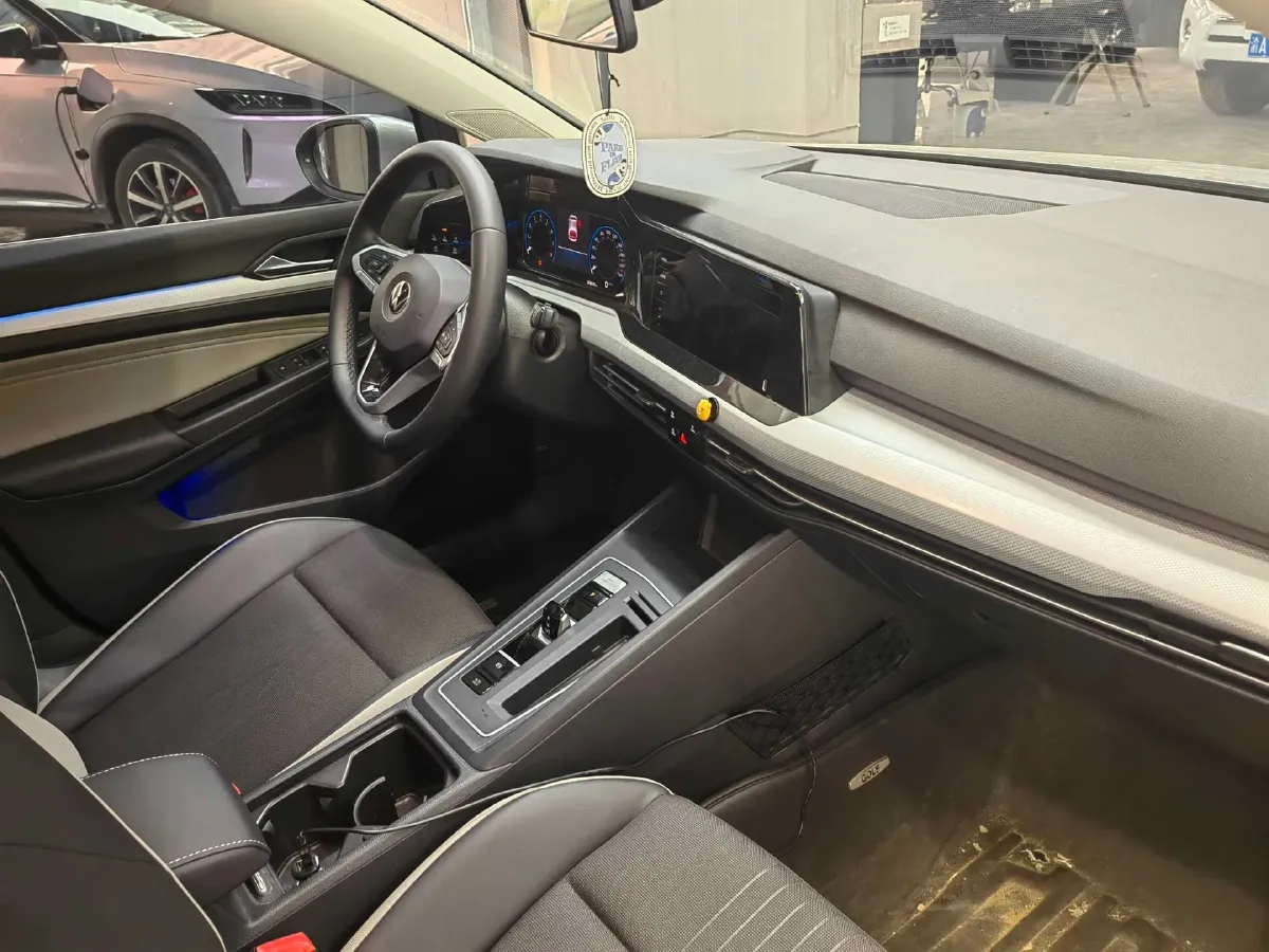 2021 Volkswagen Golf 1.4T 150HP L4 7DCT,autocango,china used car exporter,china ev exporter,chinese used car exporter,chinese used ev exporter