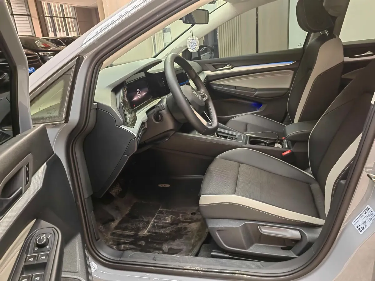 2021 Volkswagen Golf 1.4T 150HP L4 7DCT,autocango,china used car exporter,china ev exporter,chinese used car exporter,chinese used ev exporter