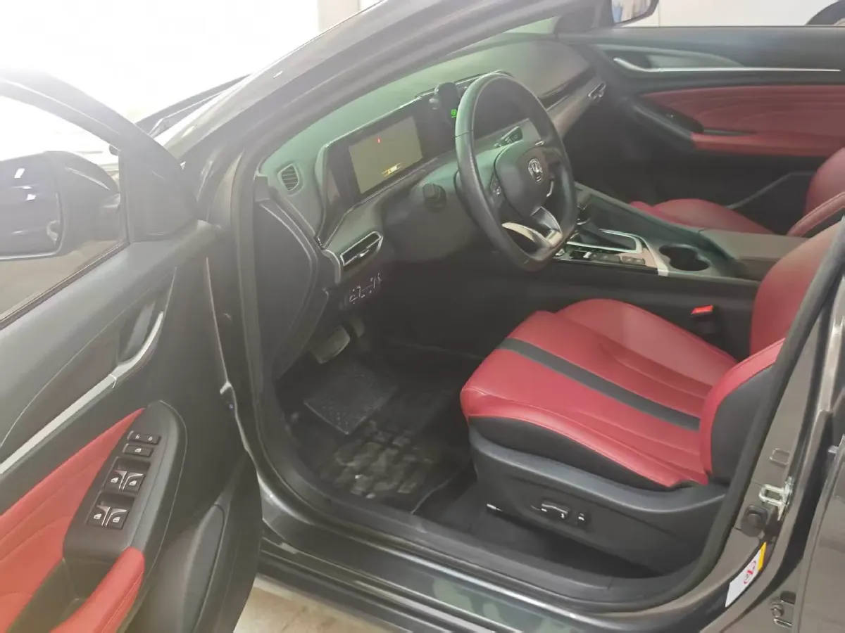 2021 ChangAn Eado 1.4T 160HP L4 7DCT,autocango,china used car exporter,china ev exporter,chinese used car exporter,chinese used ev exporter