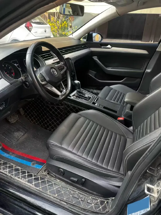 2020 Volkswagen Magotan 1.4T 150HP L4 7DCT,autocango,china used car exporter,china ev exporter,chinese used car exporter,chinese used ev exporter